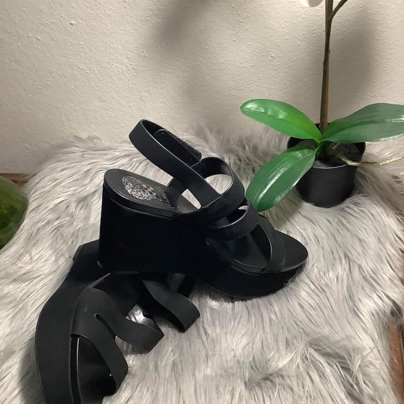 Velley Wedge Sandals Vince Camuto Size 7.5 Black - Picture 2 of 5